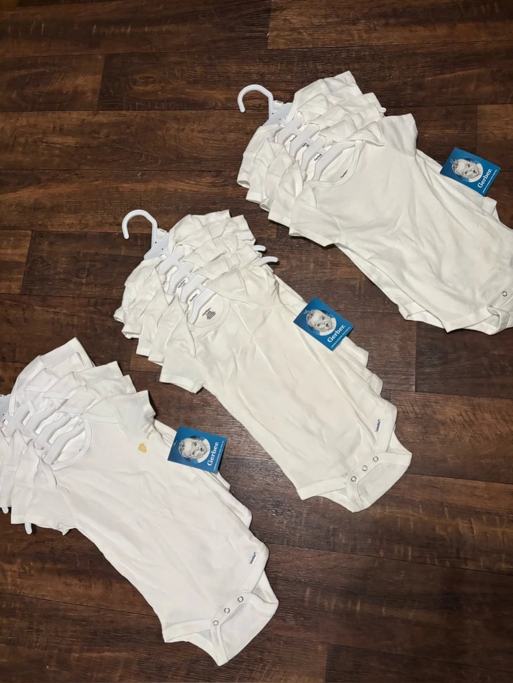 GERBER NWT White Short Sleeve Onesies 100% Cotton 15 Pcs For Babies 6-9 Months .